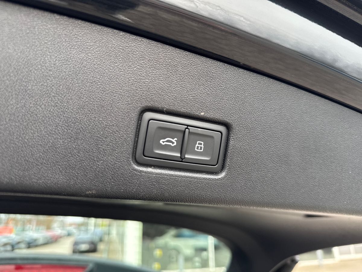 Sort Audi Q4 e-tron fra 2025