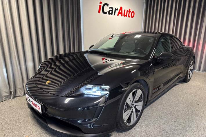 Sort Porsche Taycan fra 2022