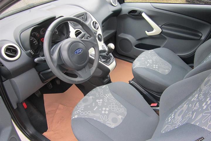Hvid Ford Ka fra 2013