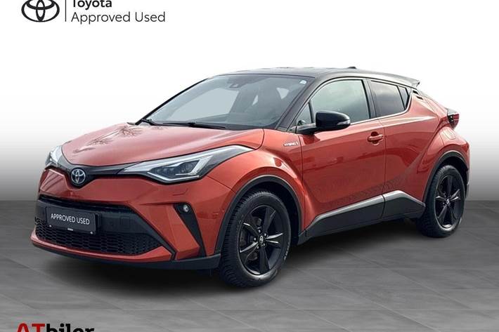 Orange Toyota C-HR fra 2020