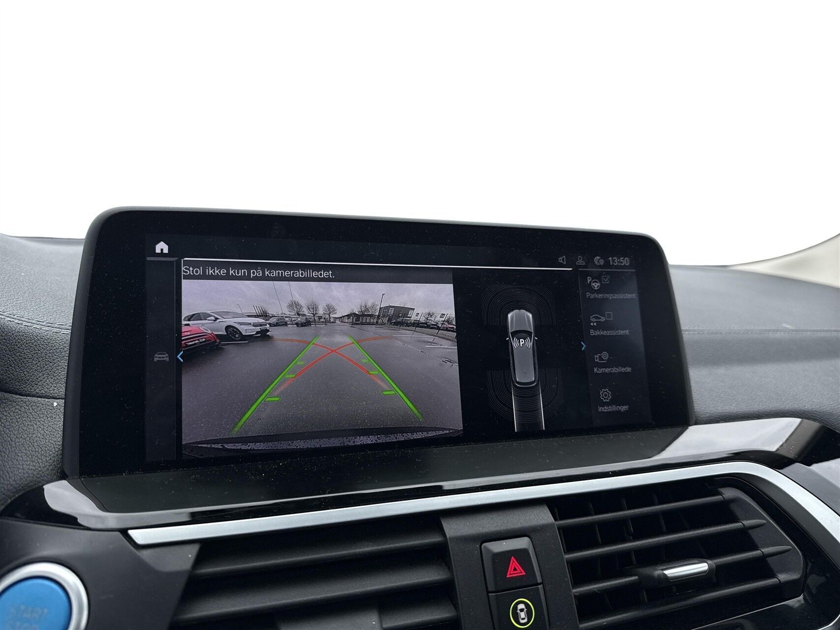 Blå BMW iX3 fra 2021