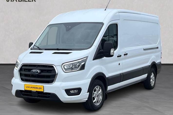 Hvid Ford Transit fra 2024