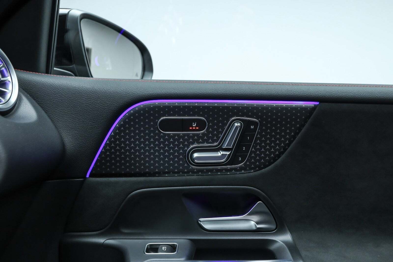 Sort Mercedes EQB250+ fra 2026