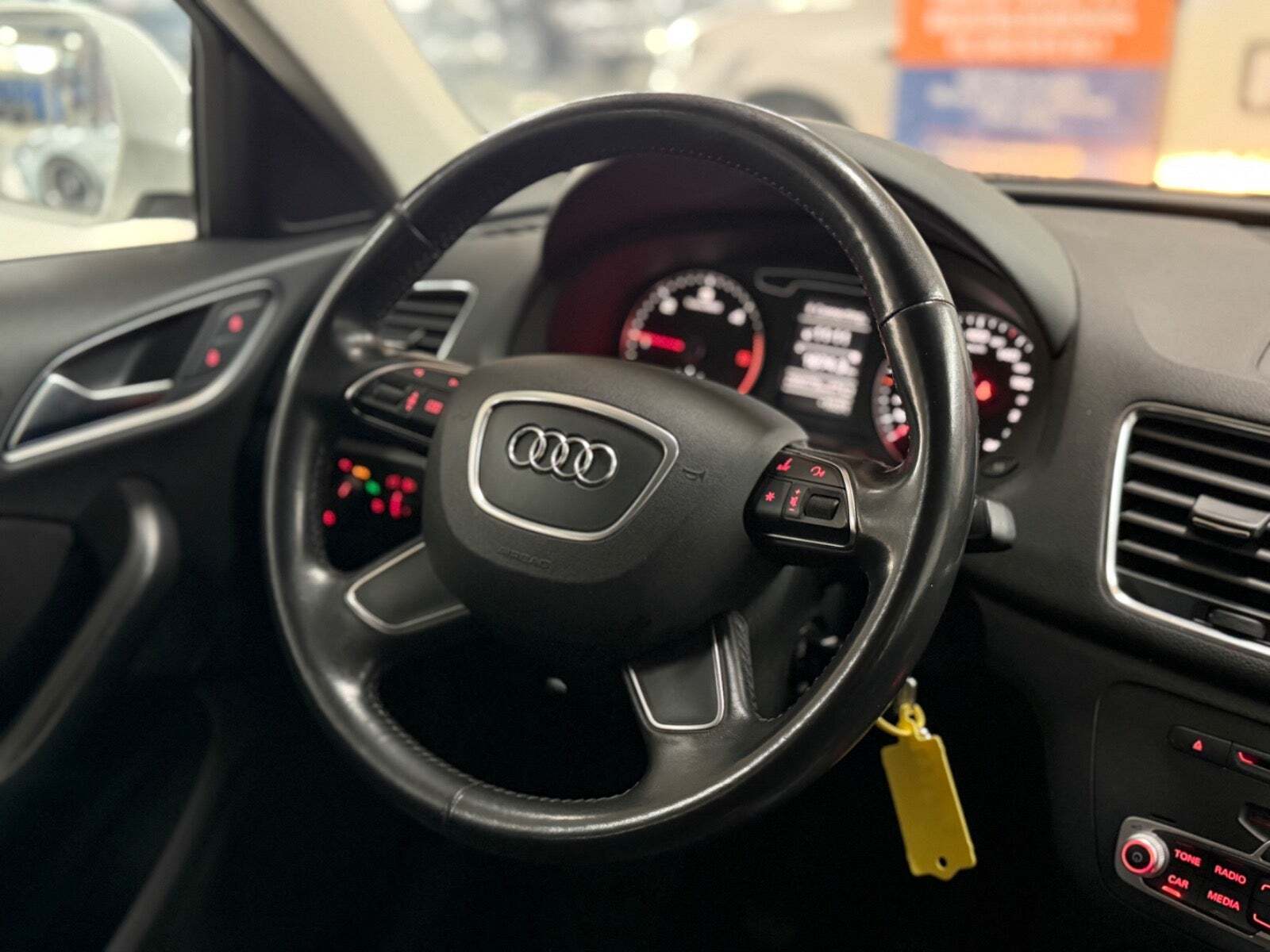 Hvid Audi Q3 fra 2014