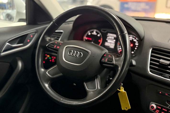 Hvid Audi Q3 fra 2014