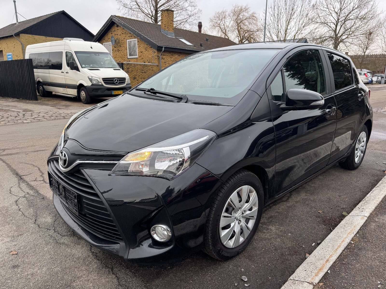 Toyota Yaris 1,0 VVT-i T2