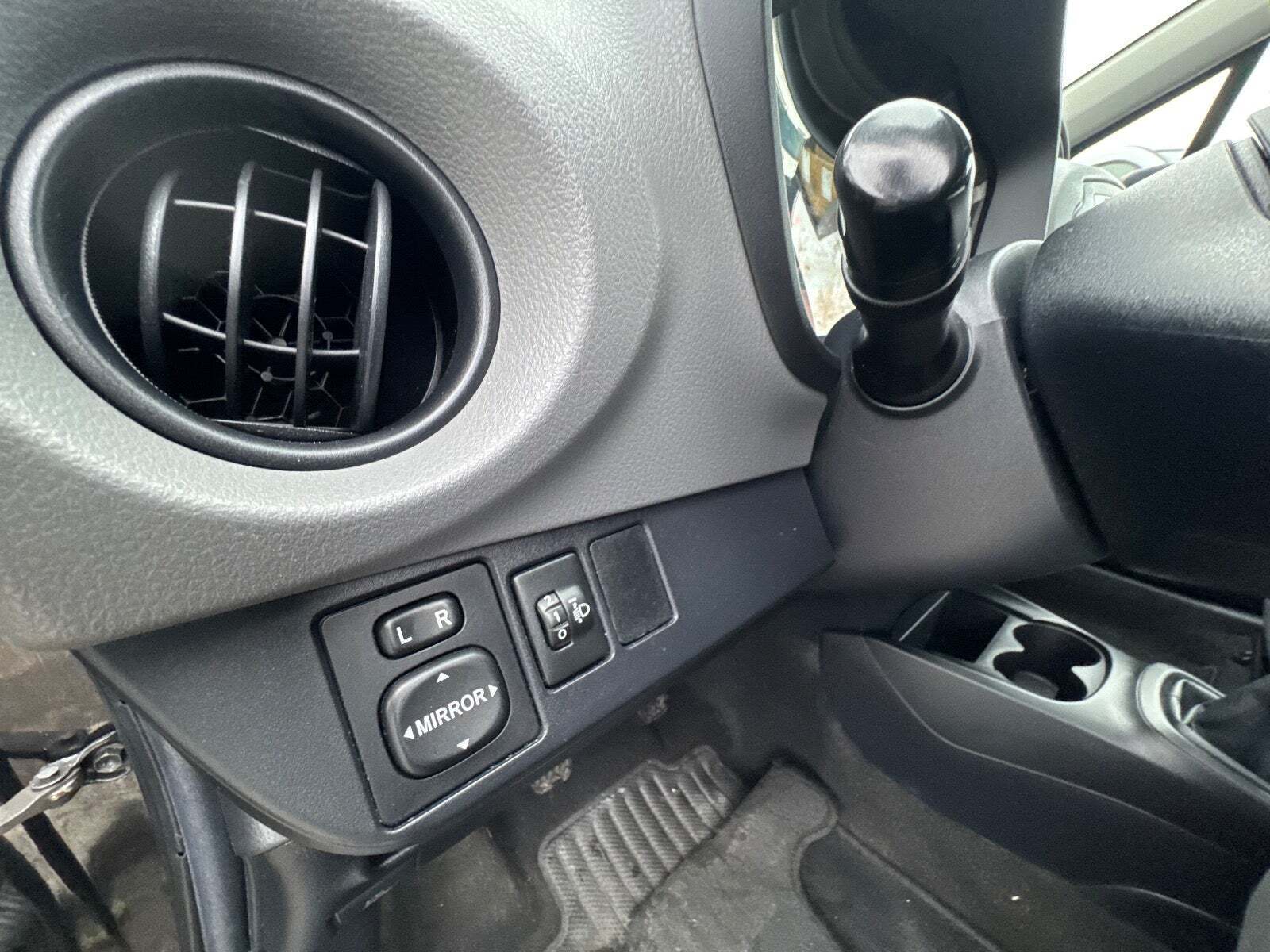 undefined Toyota Yaris fra 2015