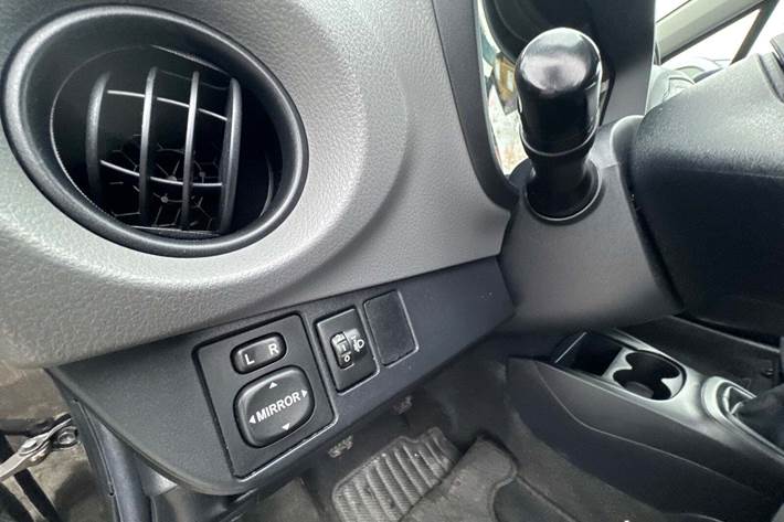 undefined Toyota Yaris fra 2015