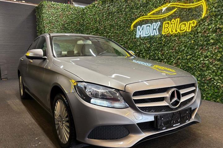 undefined Mercedes C200 fra 2015 set udefra