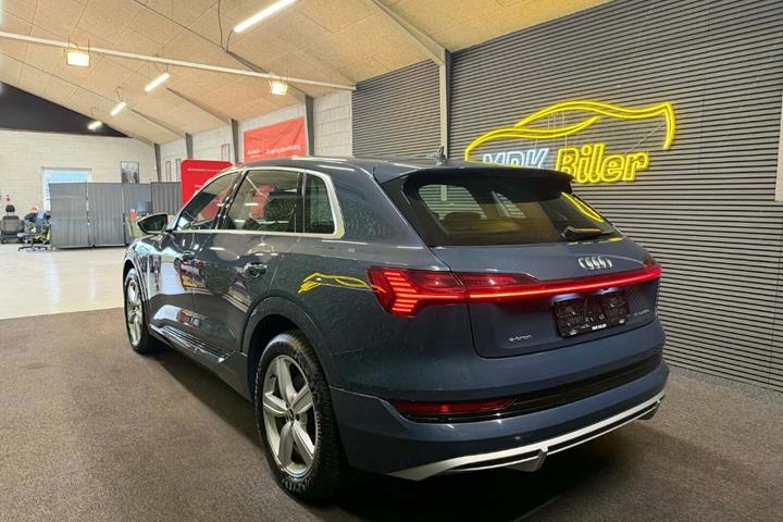 undefined Audi e-tron fra 2021