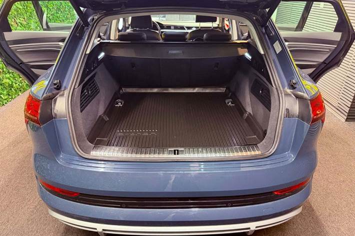 undefined Audi e-tron fra 2021