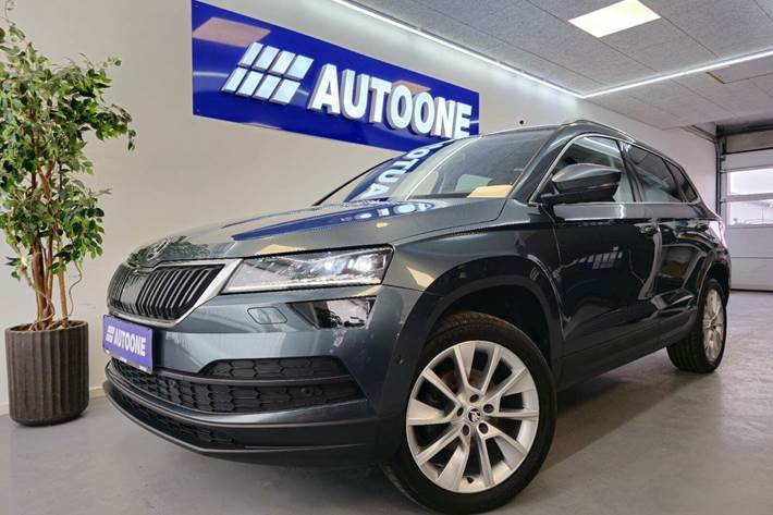 Grå Skoda Karoq fra 2019
