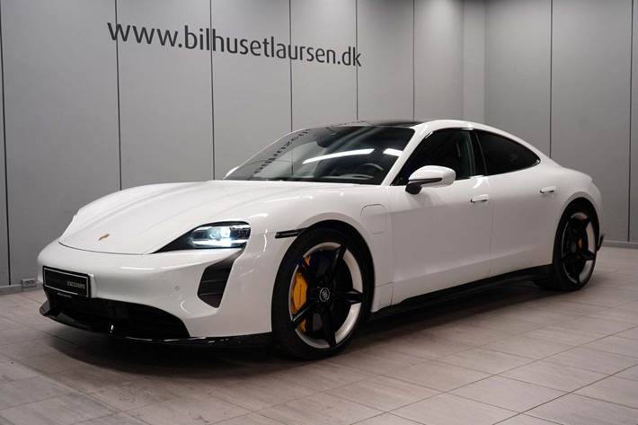 Hvid Porsche Taycan Turbo fra 2020