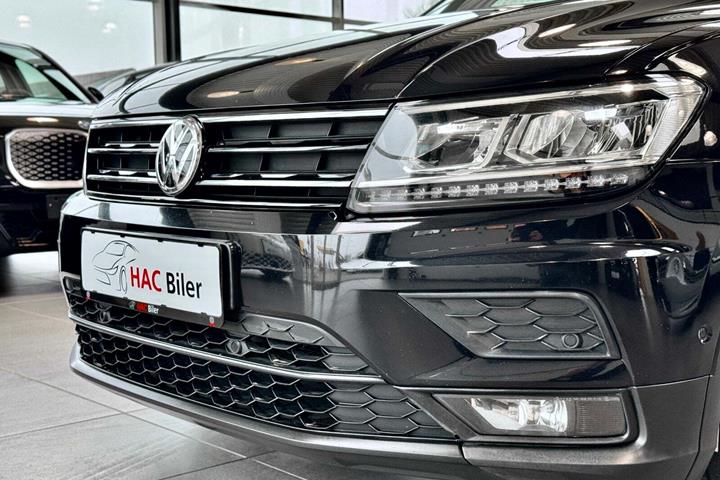 Gul VW Tiguan fra 2018