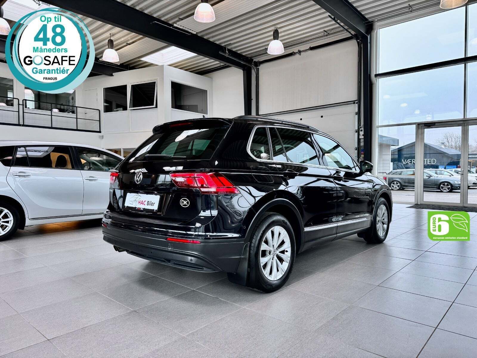 Gul VW Tiguan fra 2018