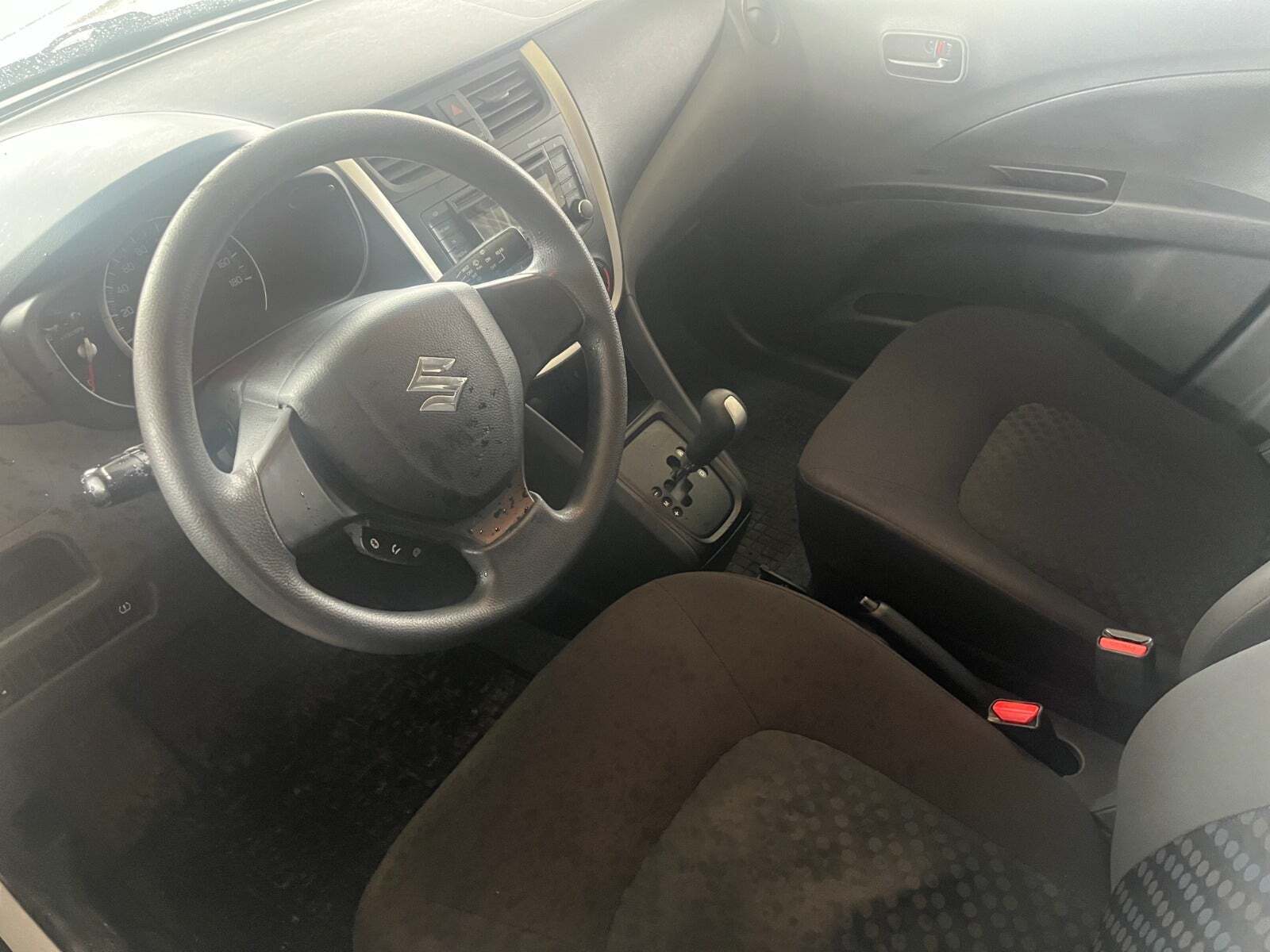 Hvid Suzuki Celerio fra 2015