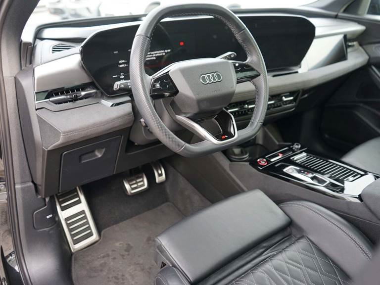 Audi SQ6 e-tron quattro