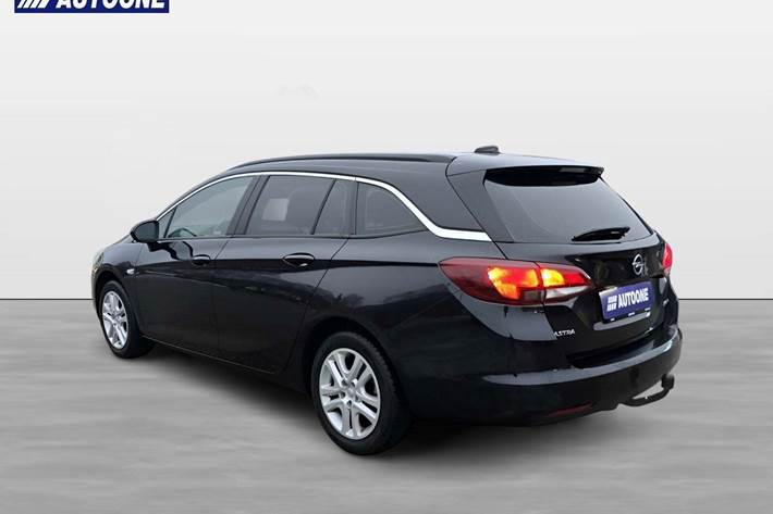 undefined Opel Astra fra 2018