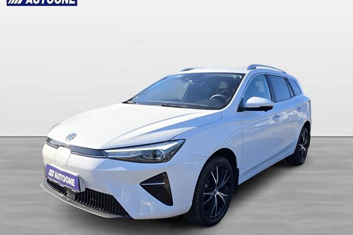 Hvid MG 5 fra 2025 set udefra