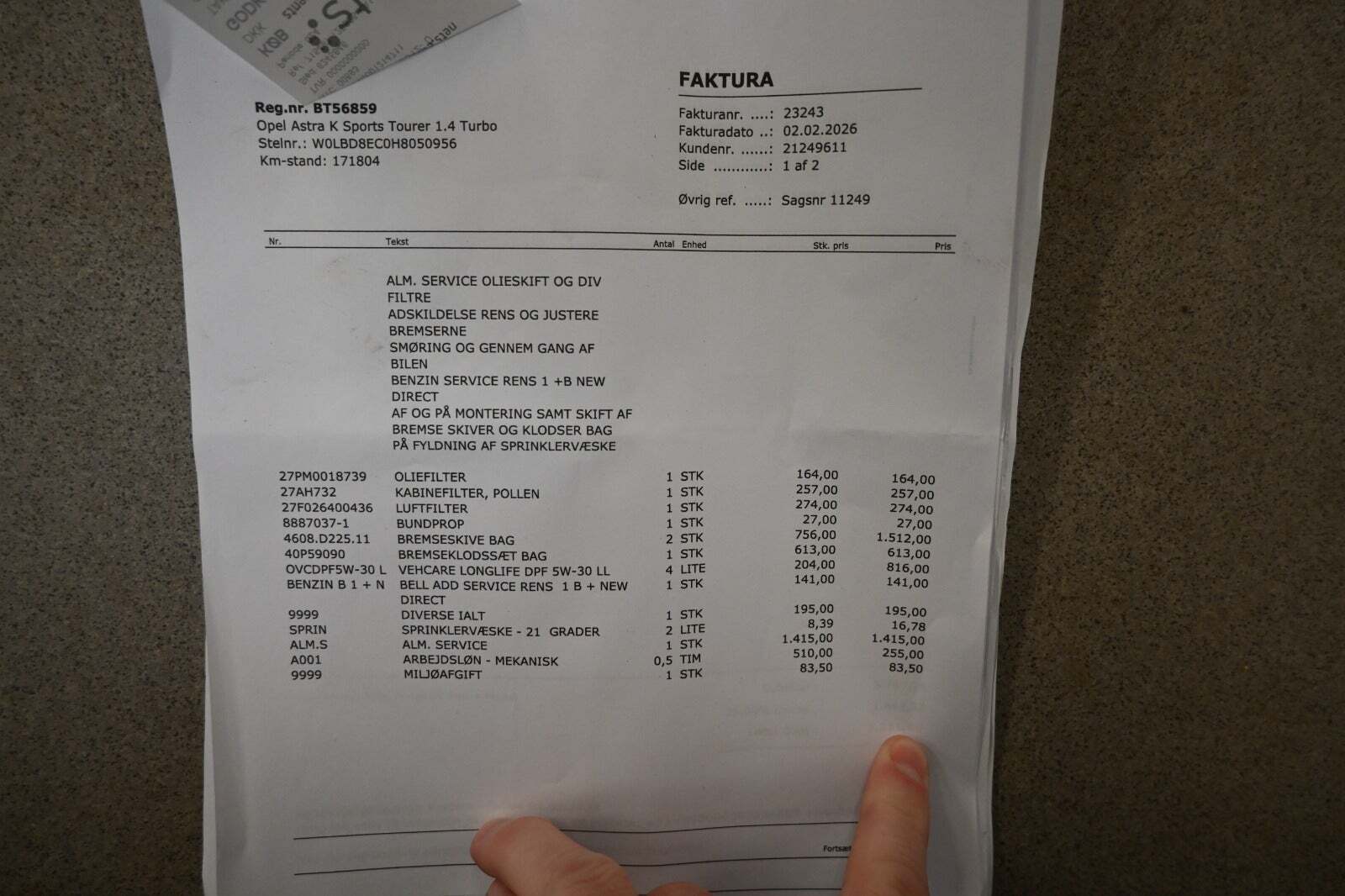 Sort Opel Astra fra 2017