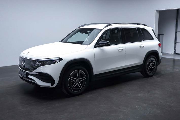Hvid Mercedes EQB350 fra 2026