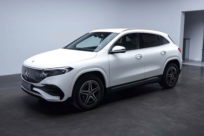 Hvid Mercedes EQA250+ fra 2025