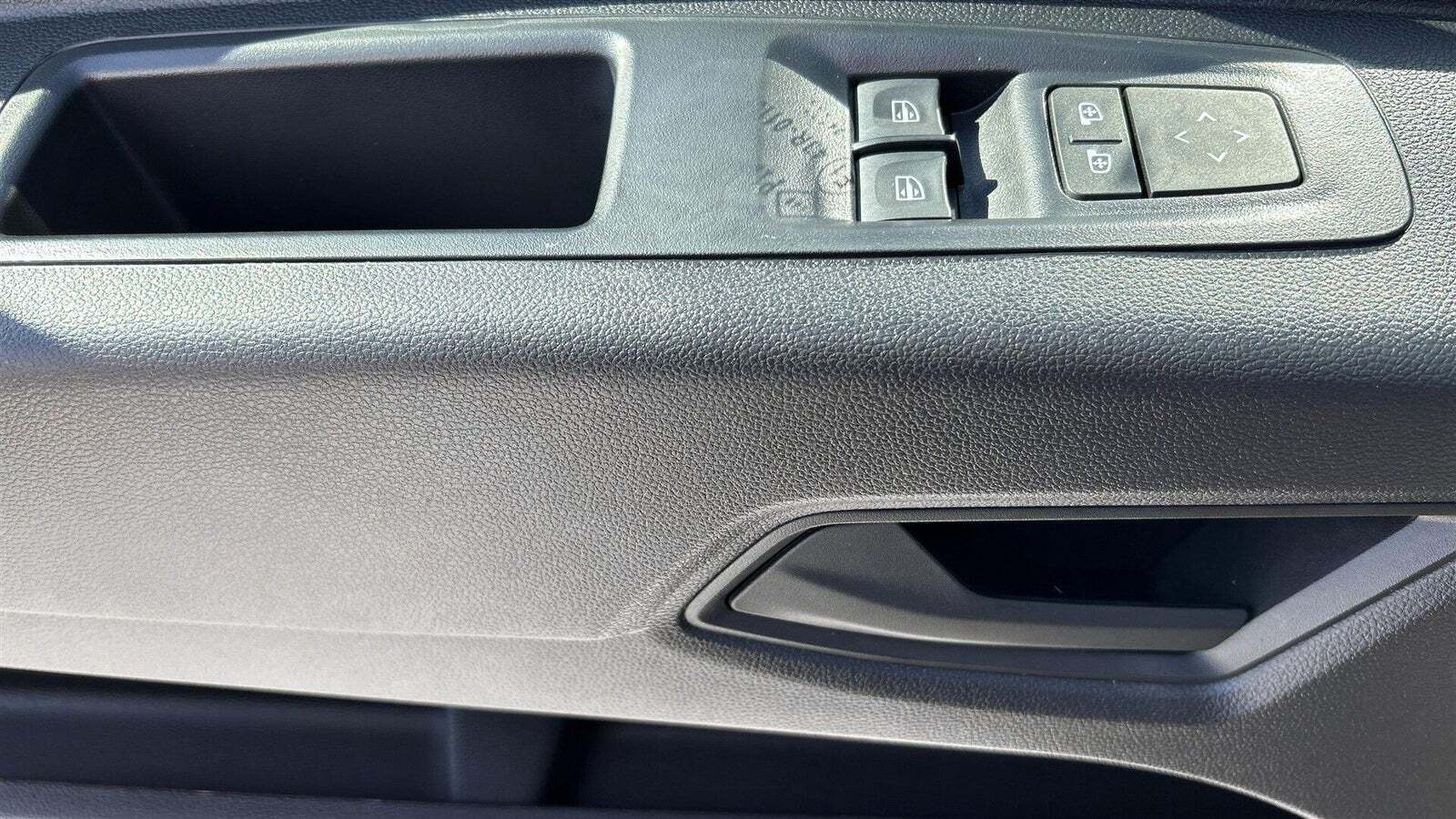 Hvid Renault Master V T33 fra 2025