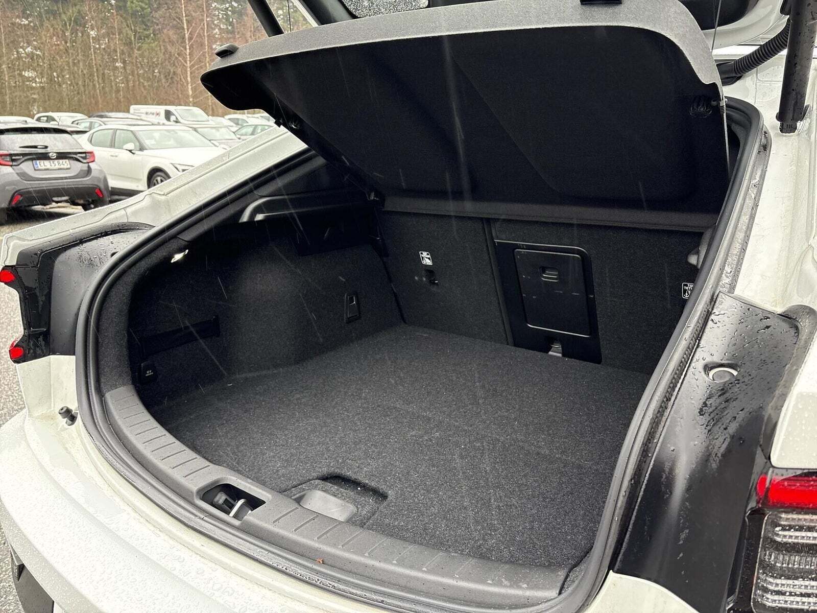 Hvid Polestar 2 fra 2026