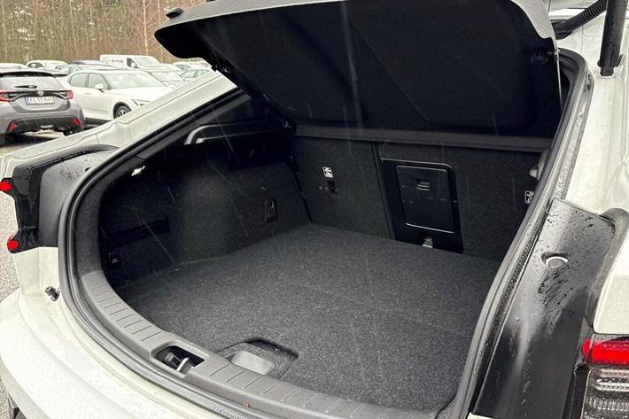 Hvid Polestar 2 fra 2026