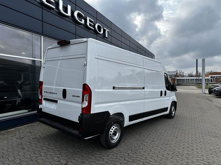Peugeot Boxer 2,2 435 L3H2 BlueHDi Premium 180HK Van 6g