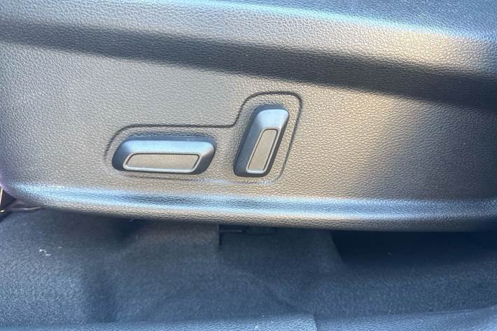 Grå Maxus eT90 fra 2025