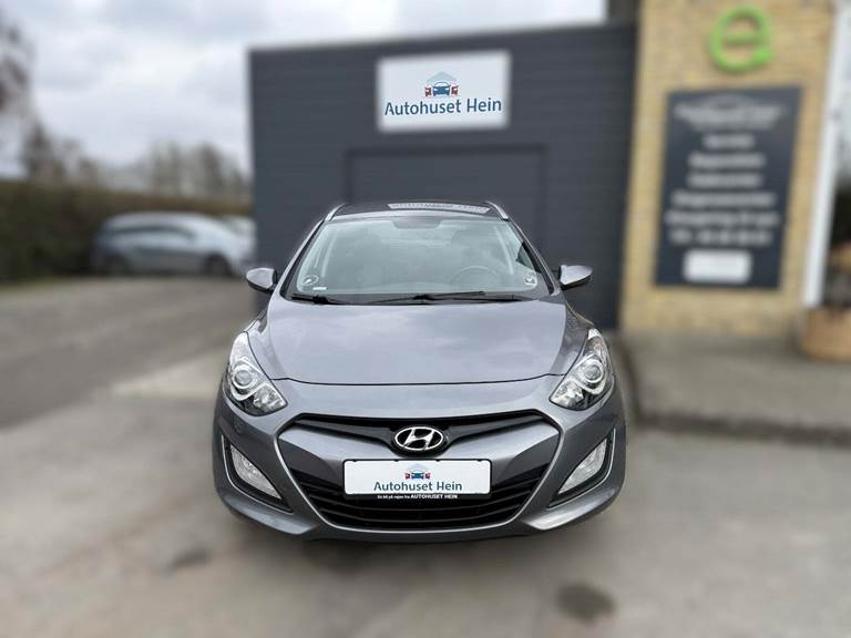 Hyundai i30 1,6 CRDi 110 Comfort Go! CW
