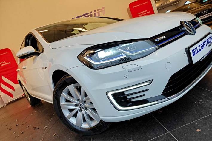 Hvid VW e-Golf VII fra 2018