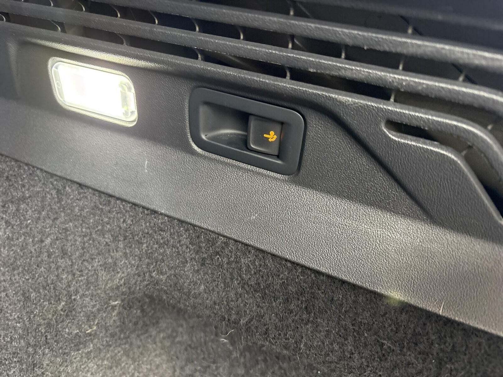 Grå VW ID.4 fra 2021