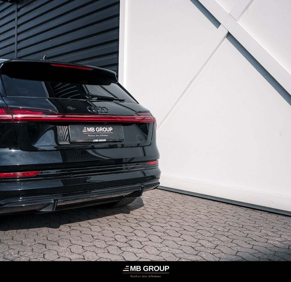 Audi e-tron S quattro