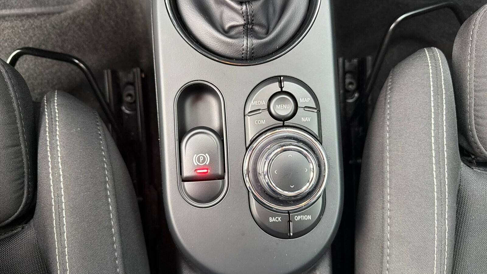 Grå Mini Cooper SE fra 2022