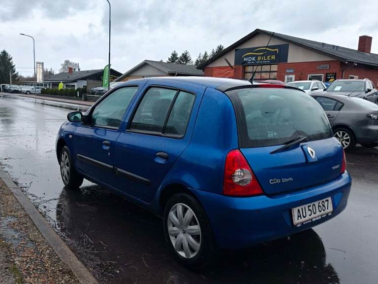 Renault Clio II 1,2 8V Family Authentique