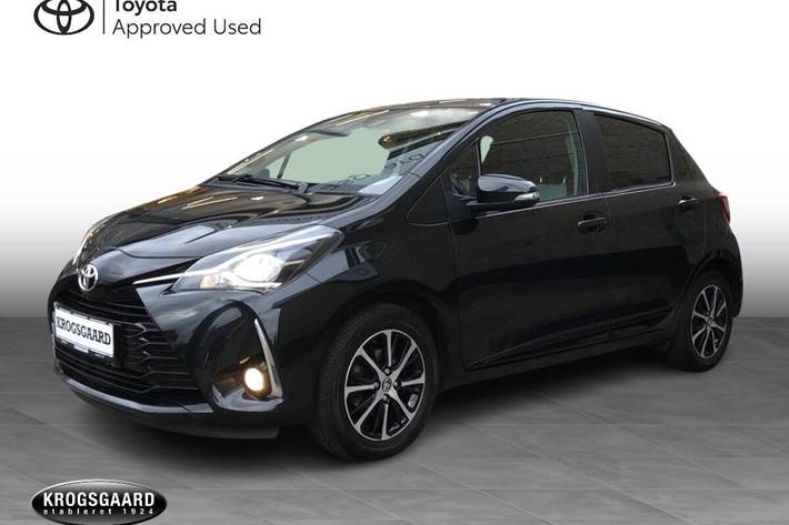 Sort Toyota Yaris fra 2020