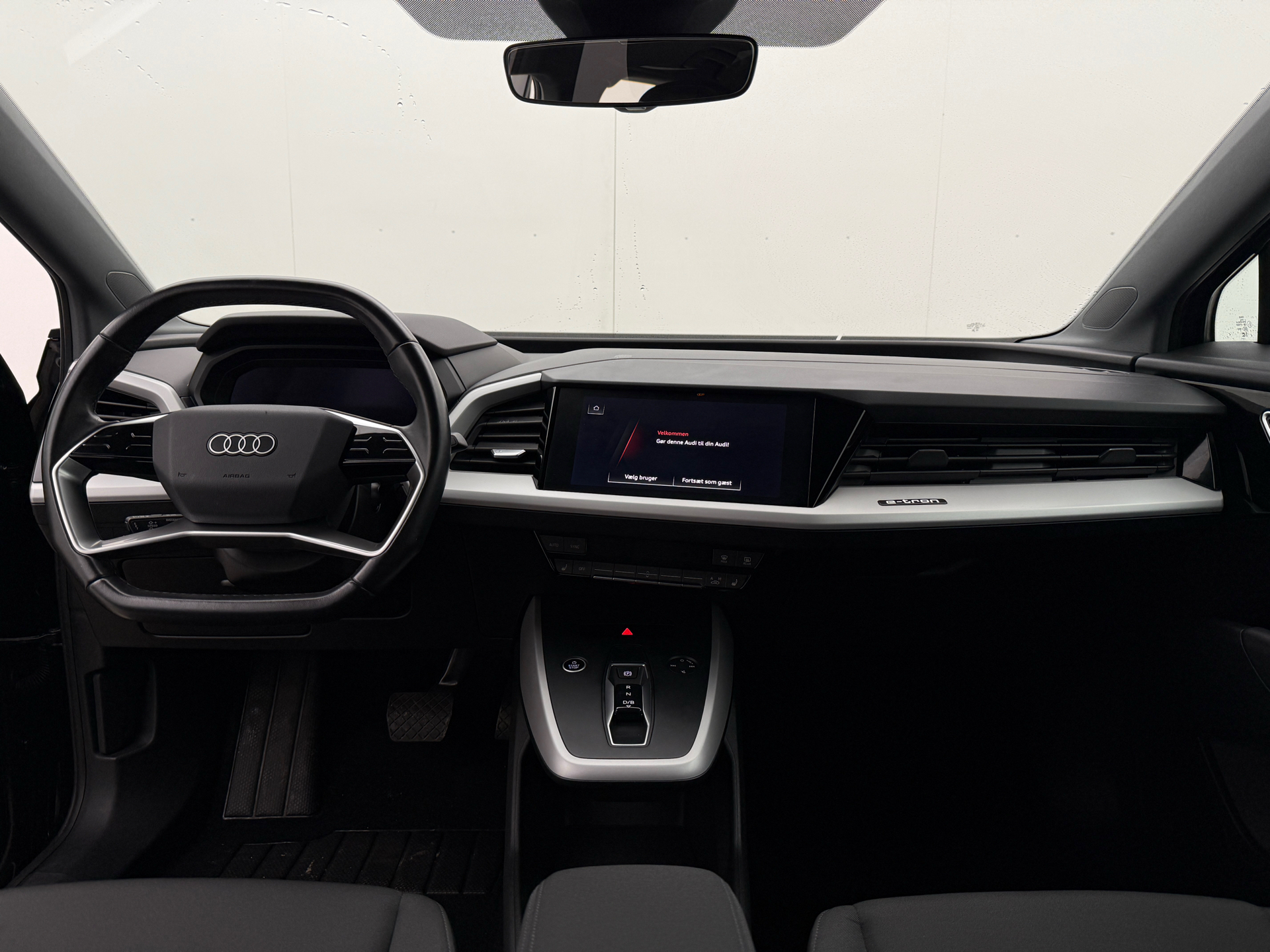 Audi Q4 45 E-tron Quattro 265HK 5d Aut.