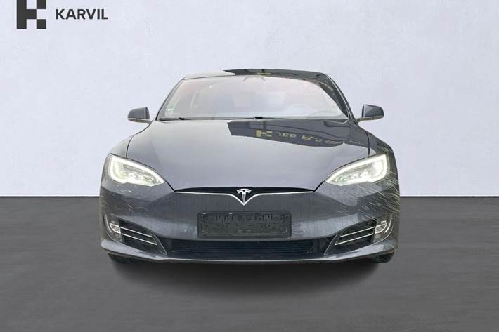 Grå Tesla Model S fra 2017