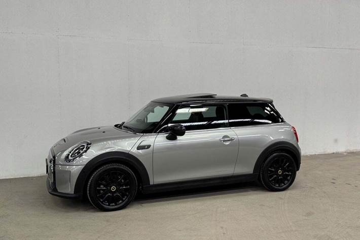 Sølv Mini Cooper SE fra 2023