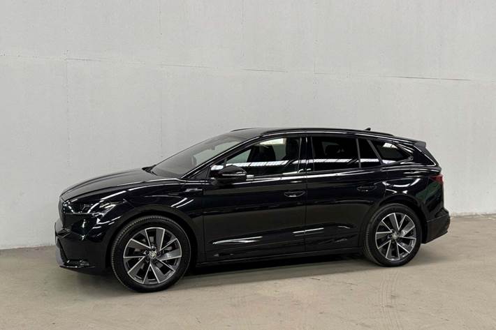 Sort Skoda Enyaq fra 2022