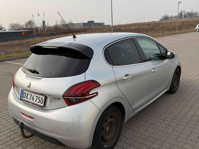 Peugeot 208 1,6 1.6 BlueHDI 100 hk 5D