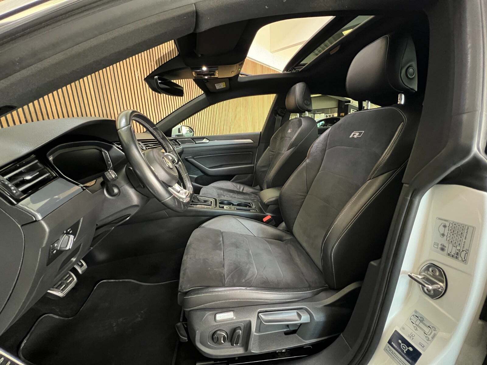 VW Arteon 2,0 TSi 190 R-line DSG