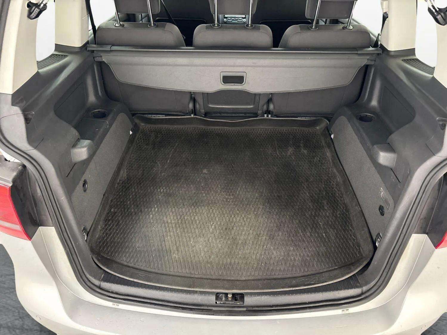 undefined VW Touran fra 2011