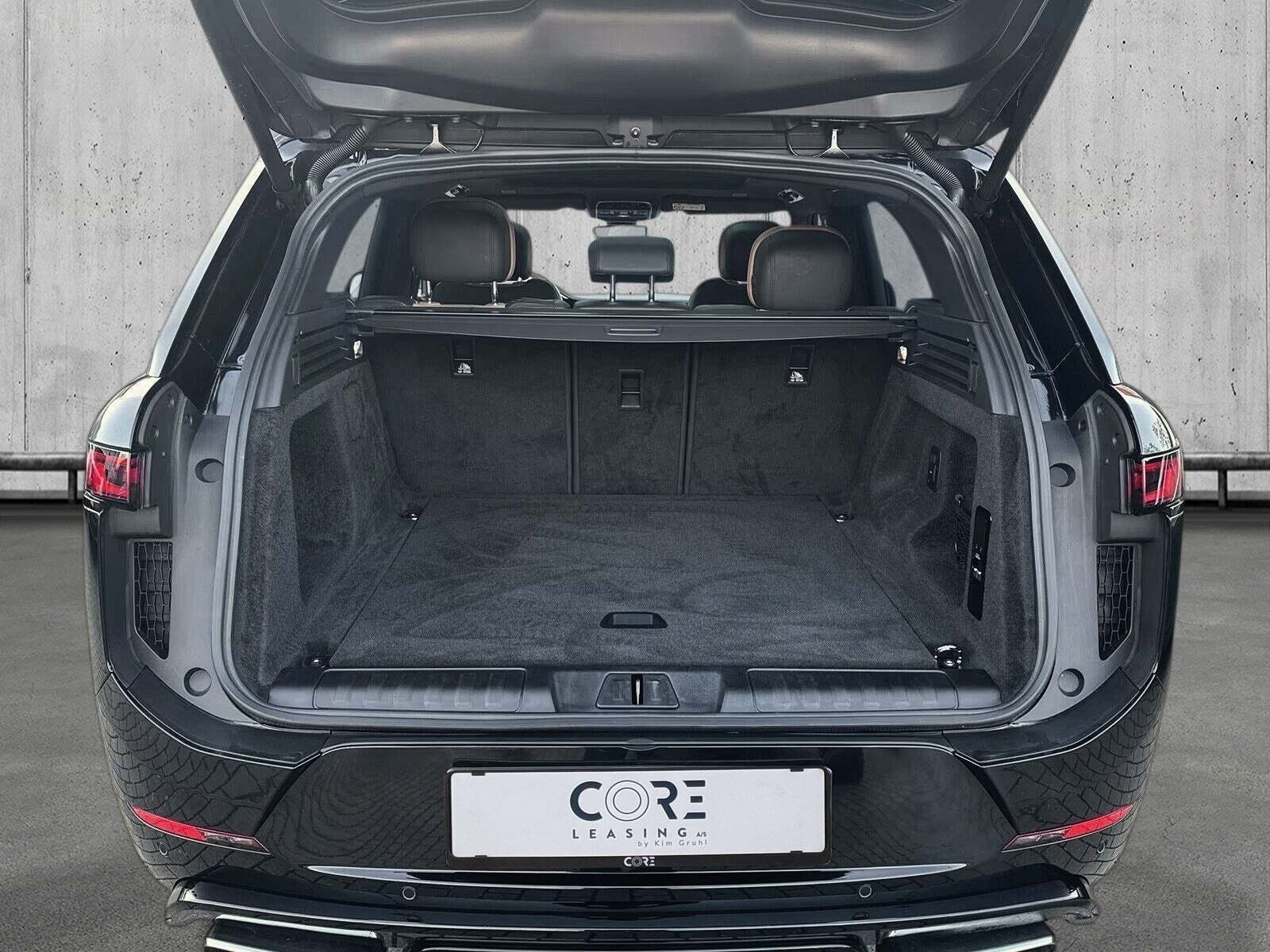 Sort Land Rover Range Rover sport fra 2024