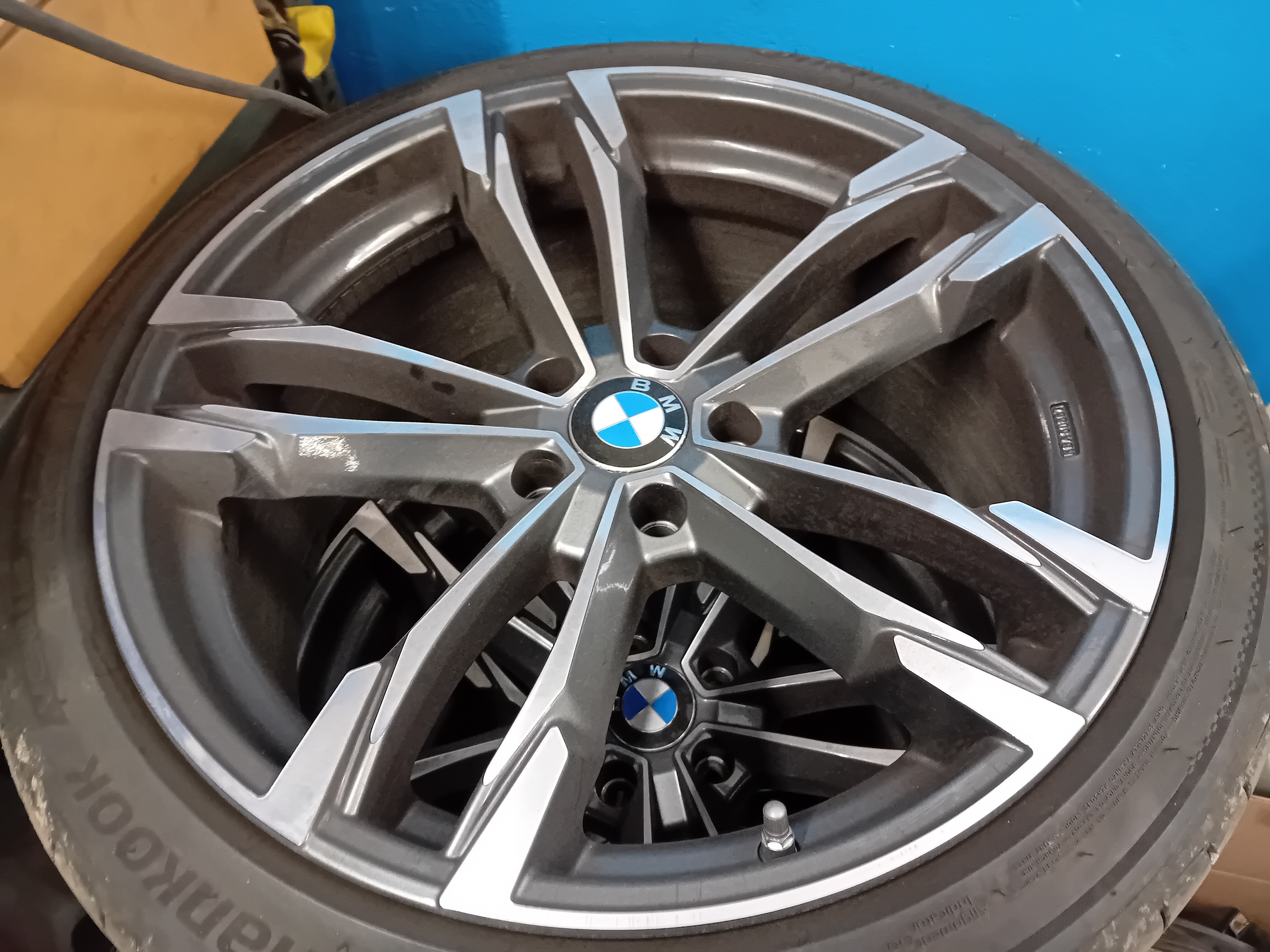 Sort BMW 740d fra 2011
