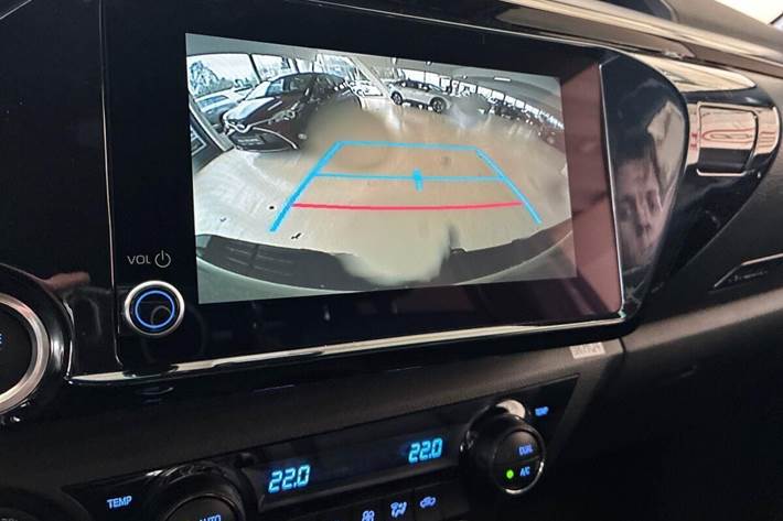 Bronze Toyota HiLux fra 2026