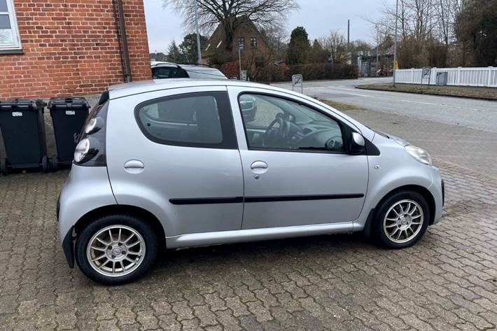 Sølv Citroën C1 fra 2014