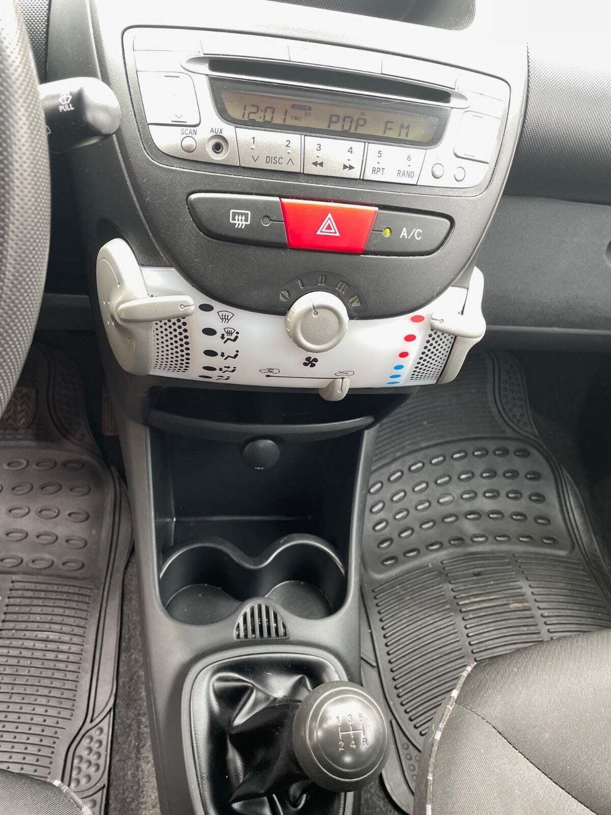 Sølv Citroën C1 fra 2014